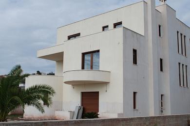 HOUSE IN LAGONISI ATTICA  GREECE
