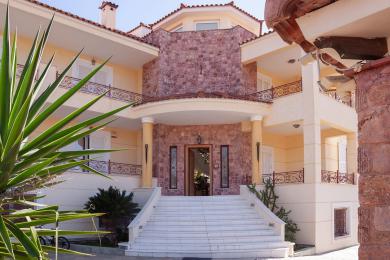 SUPER LUXURIOUS MANSION FOR SALE IN VARI