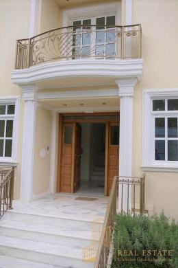 LUXURΙOUS HOUSE FOR SALE IN VARKIZA ATTICA GREECE